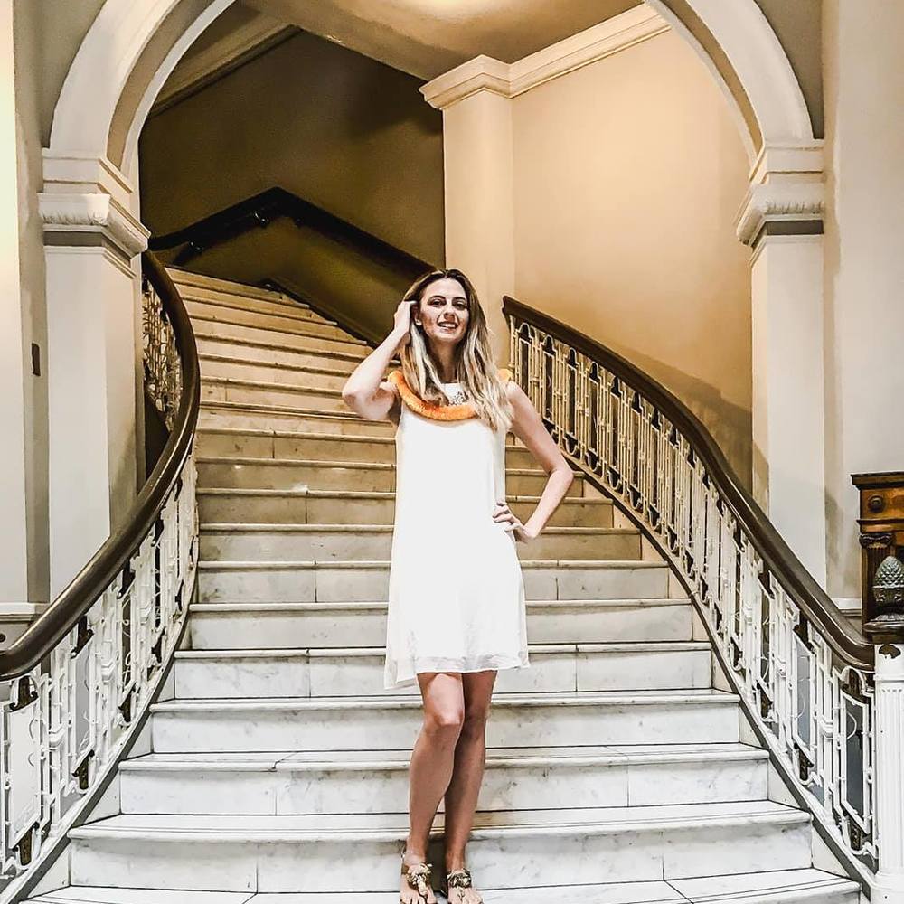 Meet your Posher, Caitlin